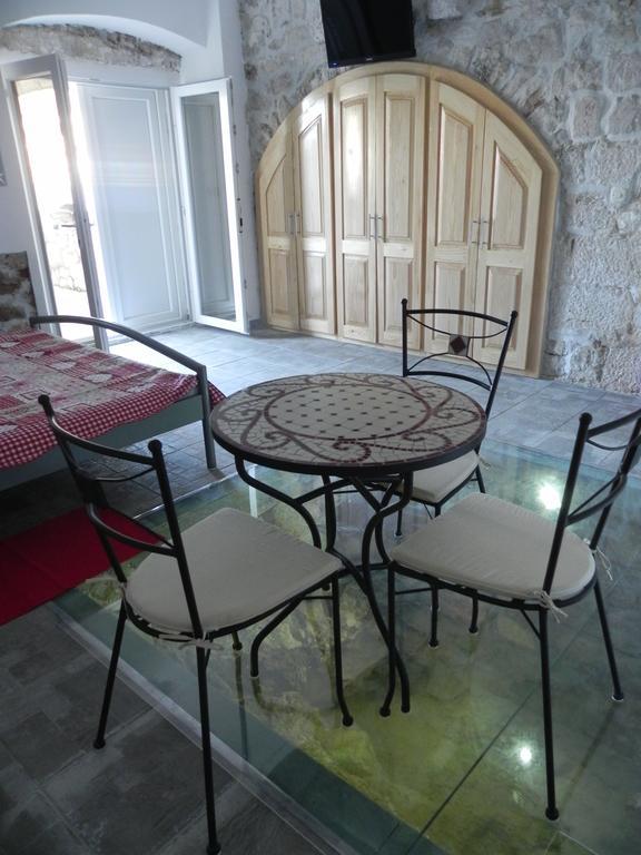 Apartments Acalinovic Вис Номер фото
