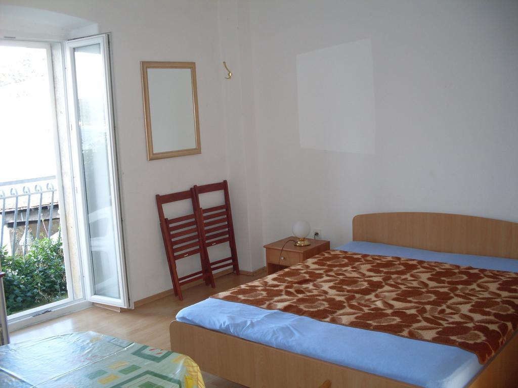 Apartments Acalinovic Вис Номер фото